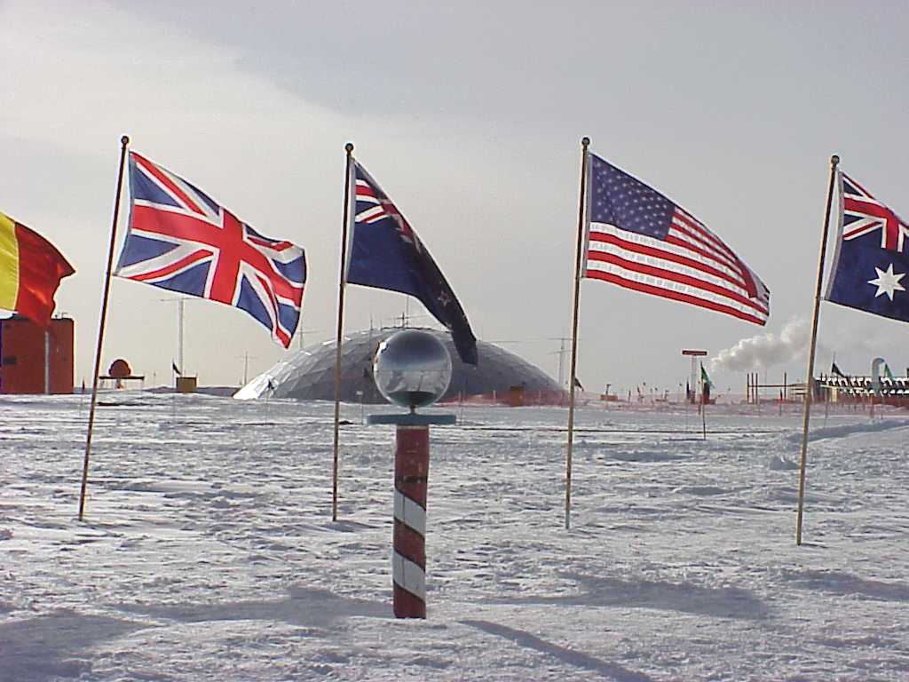 Cerimonial South Pole